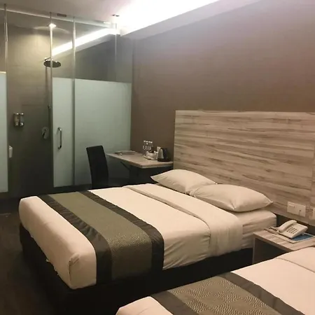 Hotel Austin Paradise - Taman Pulai Utama Skudai Exterior photo