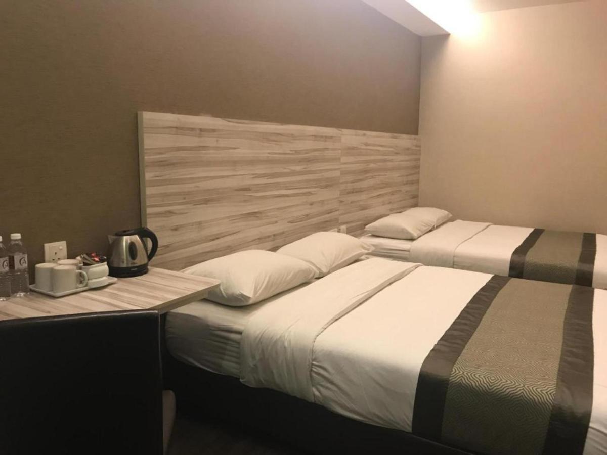 Hotel Austin Paradise - Taman Pulai Utama 3*