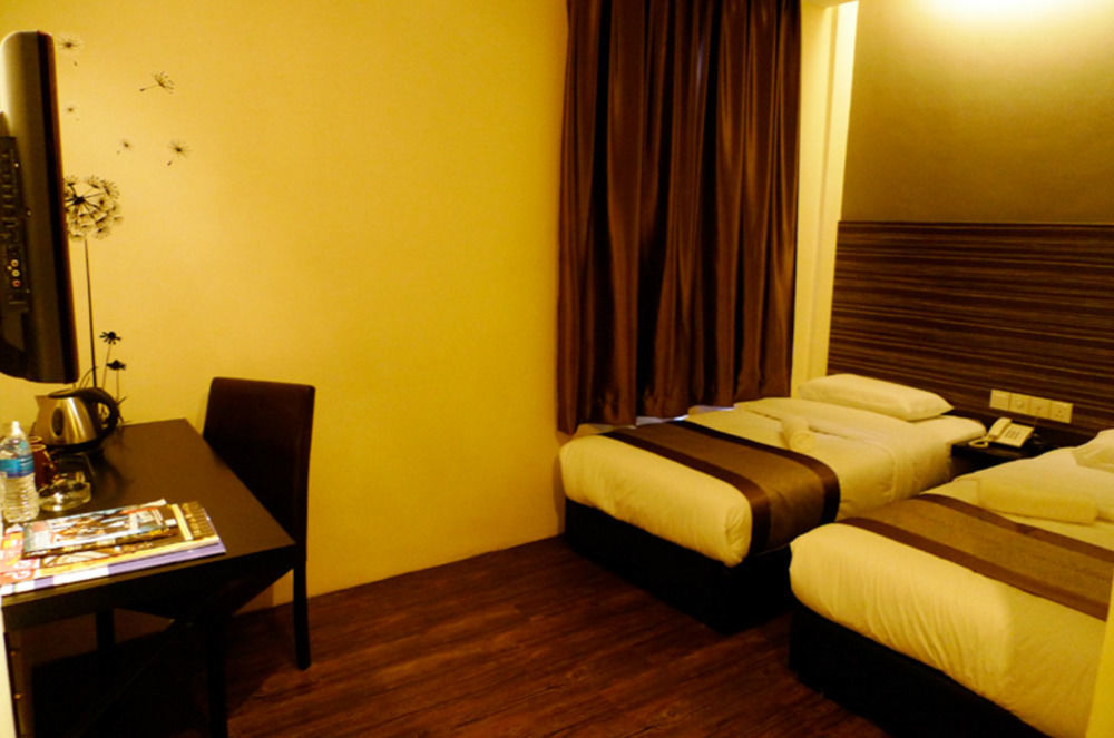 Hotel Austin Paradise - Taman Pulai Utama Skudai