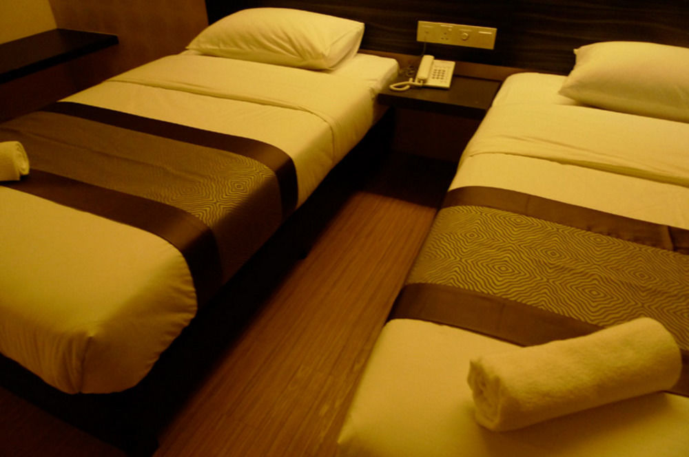 Hotel Austin Paradise - Taman Pulai Utama 3*